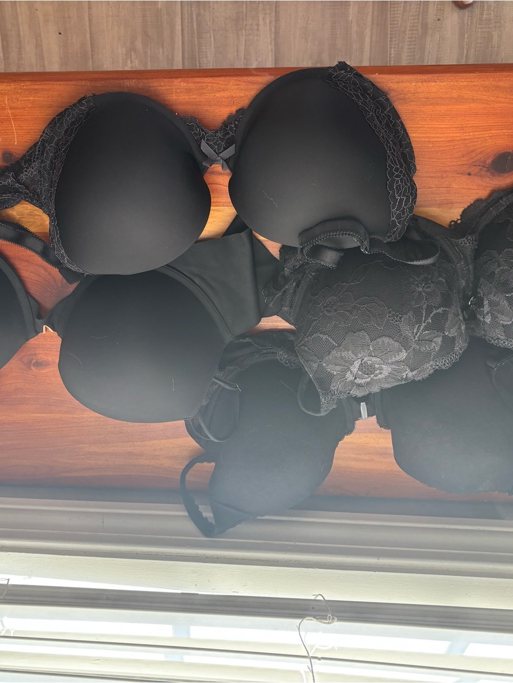 Victoria’s Secret black bra bundle of 4!!!!